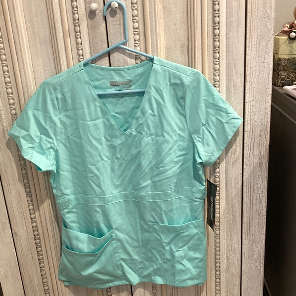 Women’s scrubs
